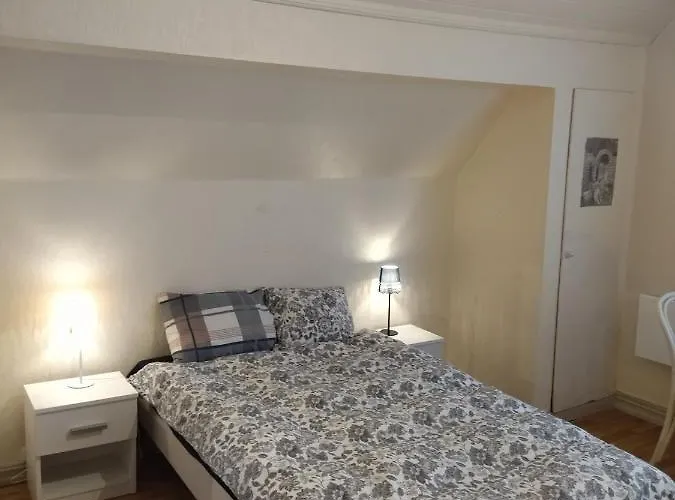 Rum i privatbostad Cozy On The Second Floor Lillestrøm